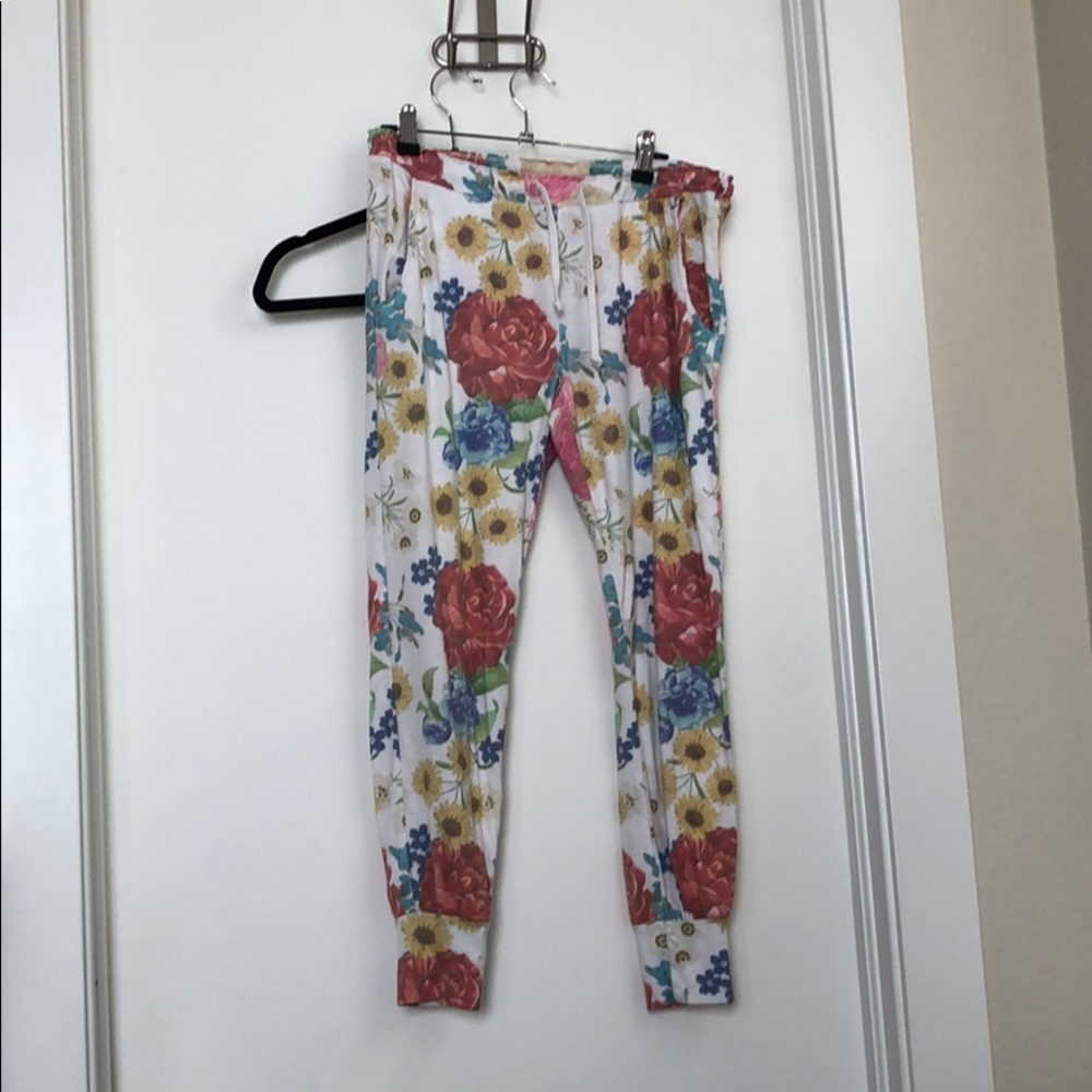 Wild fox flower sweatpants